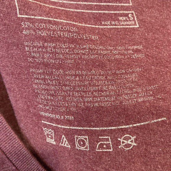 Eddie Bauer Red Short Sleeve Tee with Minimalist Graphic - Picture 3 of 3